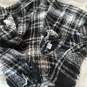 Black and White Plaid Shawl